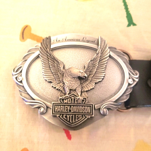 Harley Davidson Buckle And Belt Embossed Black Leather Size 44 USA - Picture 1 of 16